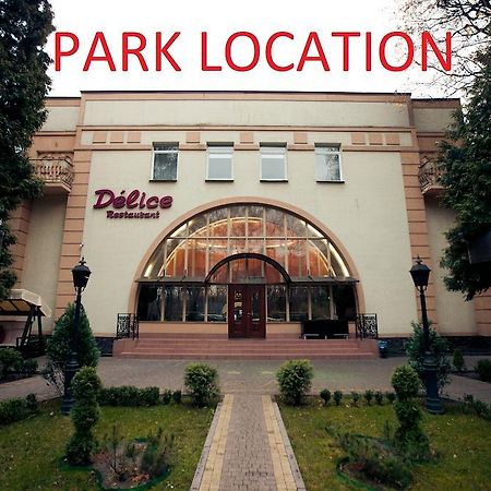 Delice Hotel Lviv Bagian luar foto