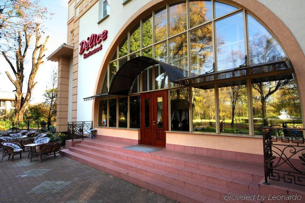 Delice Hotel Lviv Bagian luar foto